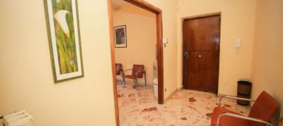 3 rooms Apartment in Palermo, Italy No. 197257 28