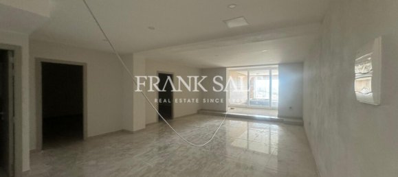 Granja de 5 dormitorios en Xaghra, Malta No. 6039 11