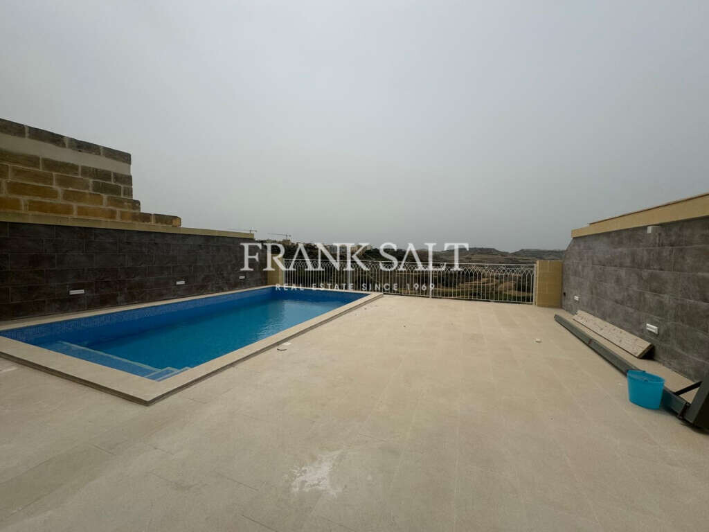 Granja de 5 dormitorios en Xaghra, Malta No. 6039