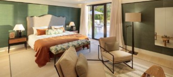 6 bedrooms Villa in Marbella, Spain No. 20479 14