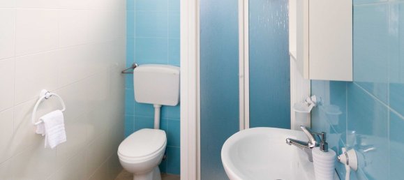 Дом с 7 комнатами в Кастелламмаре дель Гольфо, Италия № 253453 19