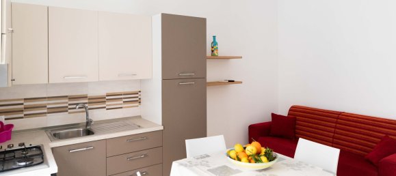 Дом с 7 комнатами в Кастелламмаре дель Гольфо, Италия № 253453 23