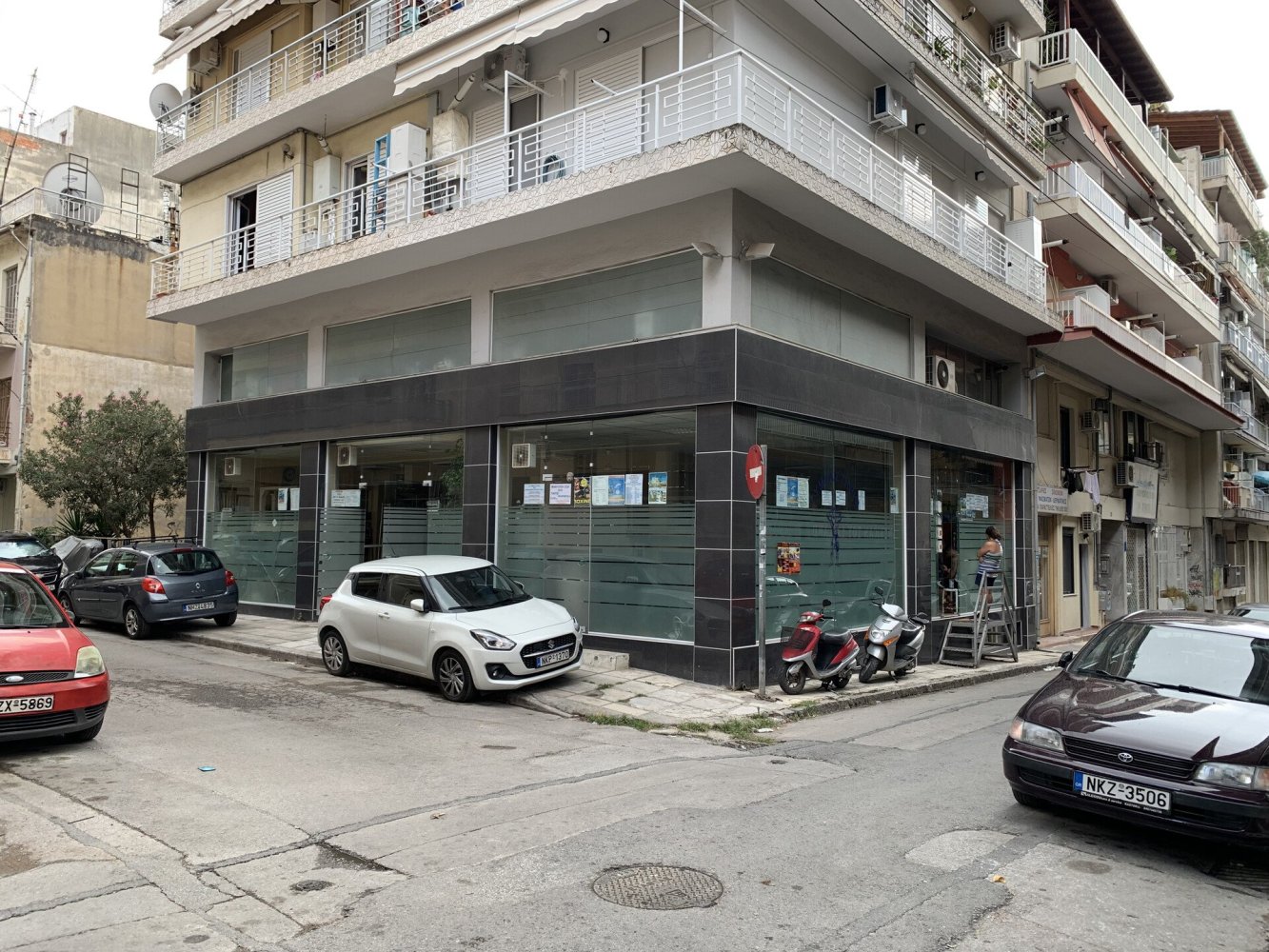 205m² Property in Thessaloniki, Greece No. 3516