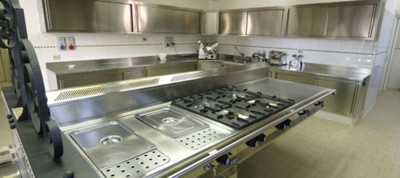 1000m² Commercial property in Coreglia Antelminelli, Italy No. 127761 8