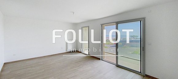 Apartamento de 2 dormitorios en Manche, France No. 297270 3