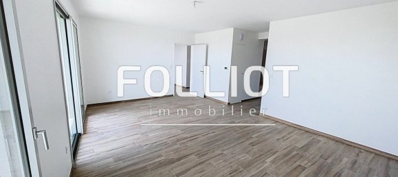 Apartamento de 2 dormitorios en Manche, France No. 297270 4