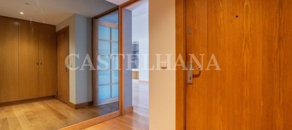 3 bedrooms Apartment in Porto, Portugal No. 97391 19