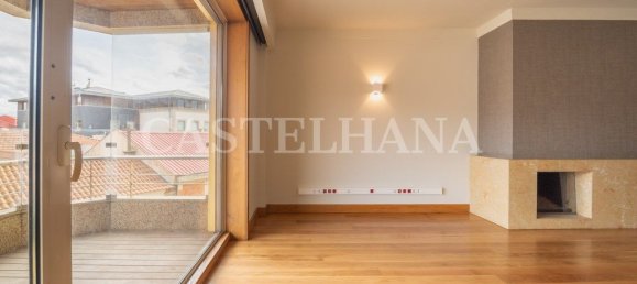3 bedrooms Apartment in Porto, Portugal No. 97391 6