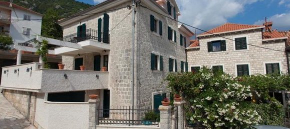 3 bedrooms Apartment in Kotor, Montenegro No. 153 2