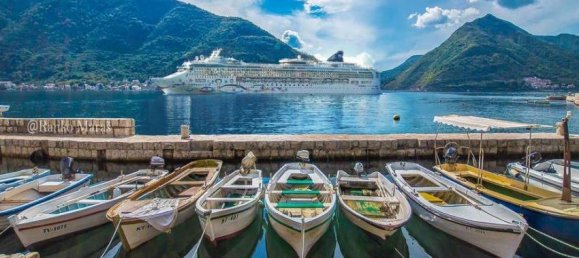 3 bedrooms Apartment in Kotor, Montenegro No. 153 6