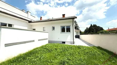 5-salle Maison à Neufeld an der Leitha, Austria No. 157197