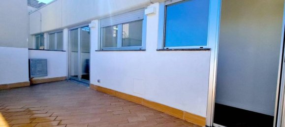 3 rooms Penthouse in Rome, Italy No. 147122 32