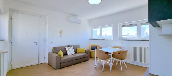 3 rooms Penthouse in Rome, Italy No. 147122 11