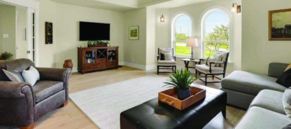 4 bedrooms House in Grimsby, Canada No. 851 9