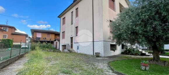 Квартира с 3 спальнями в Торболе Казалья, Италия № 316304 48