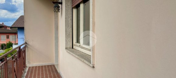 Квартира с 3 спальнями в Торболе Казалья, Италия № 316304 20