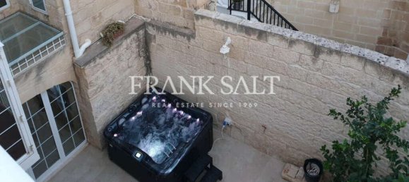 3 bedrooms House in Siggiewi, Malta No. 11237 41