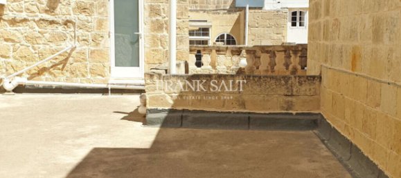 3 bedrooms House in Siggiewi, Malta No. 11237 42