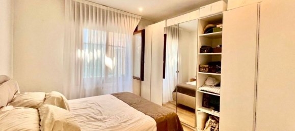 4 bedrooms Apartment in Chioggia, Italy No. 360036 2