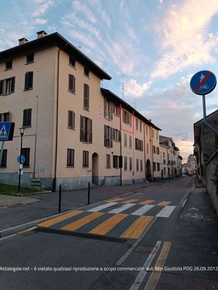 4-salle Appartement à Turate, Italy No. 313795