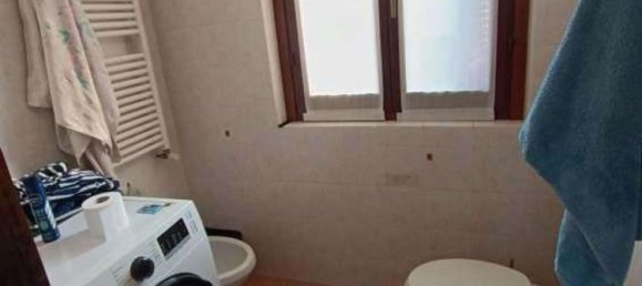 4-salle Appartement à Turate, Italy No. 313795 8