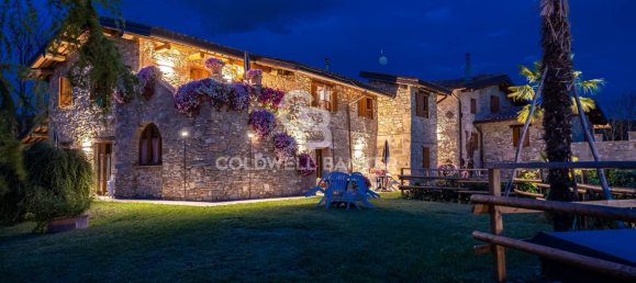 13 bedrooms Castles in Gubbio, Italy No. 304154 3
