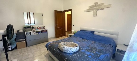 4 Schlafzimmer Wohnung in Empoli, Italy, Nr. 350934 16