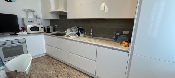 4 Schlafzimmer Wohnung in Empoli, Italy, Nr. 350934 4