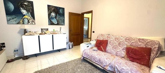 4 Schlafzimmer Wohnung in Empoli, Italy, Nr. 350934 19