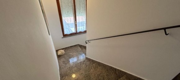 4 Schlafzimmer Wohnung in Empoli, Italy, Nr. 350934 11