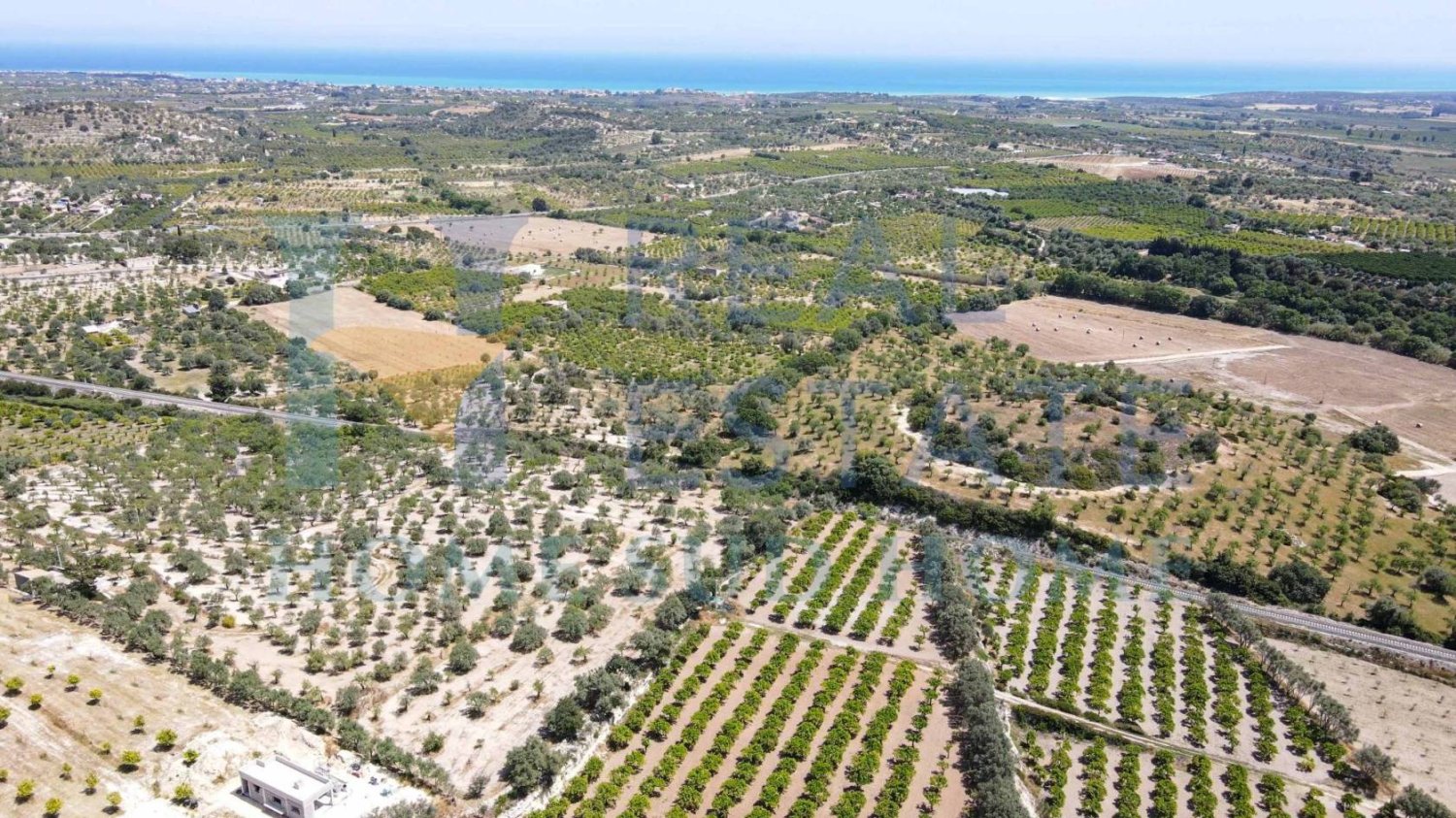 Земельный участок 30000м² в Ното, Италия № 83605