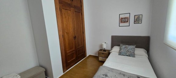 Casa de 3 dormitorios en Cádiz, Spain No. 148578 18