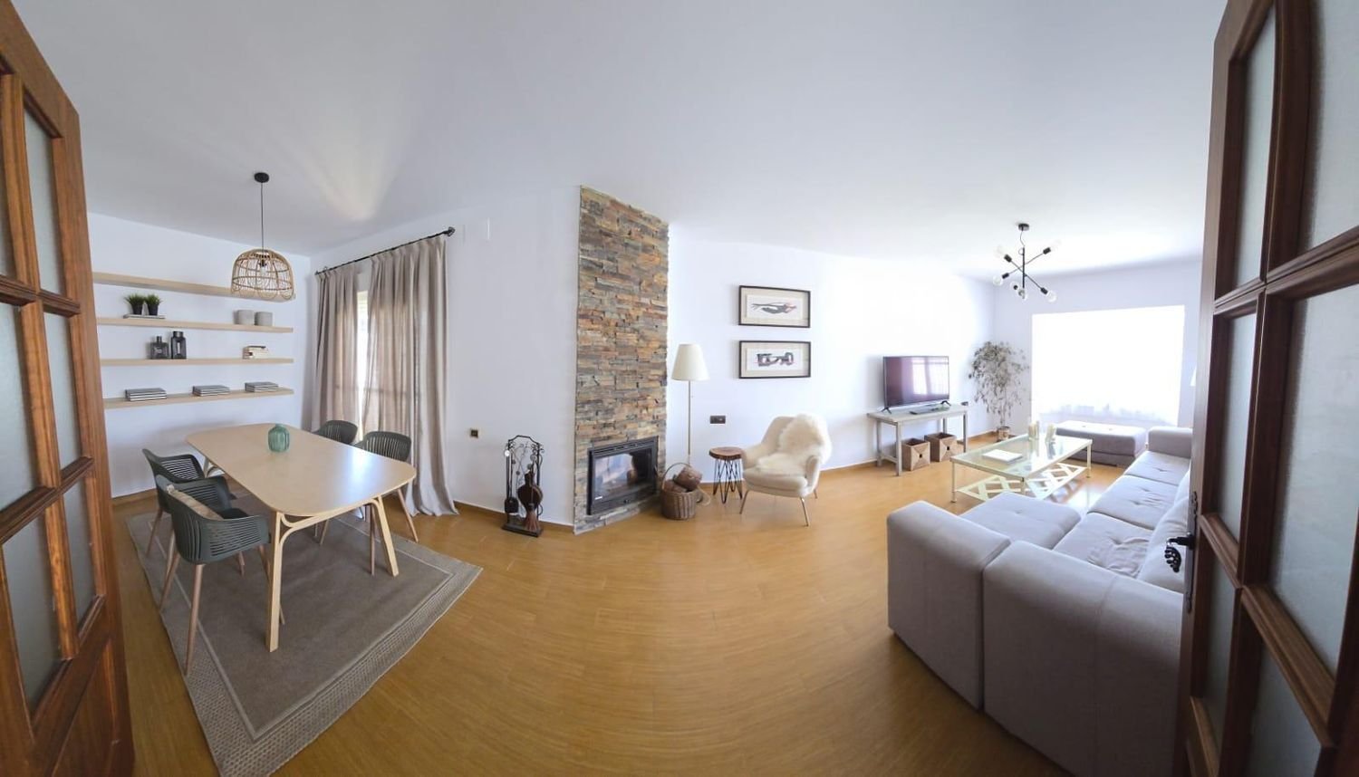 Casa de 3 dormitorios en Cádiz, Spain No. 148578