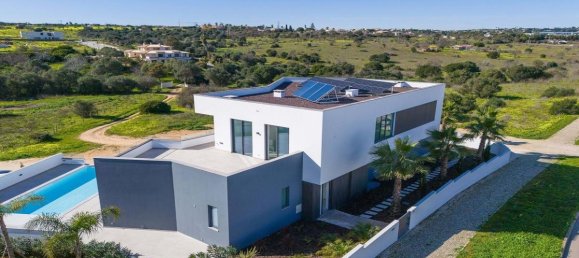 Вилла с 5 спальнями в Лагуш, Португалия № 9264 3