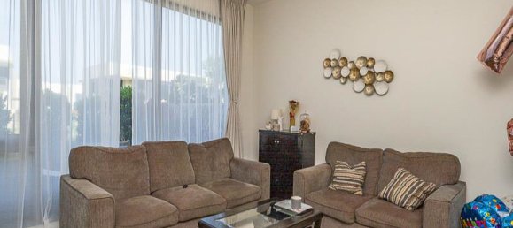 4 bedrooms Villa in Dubai Hills Estate, UAE No. 2081 2