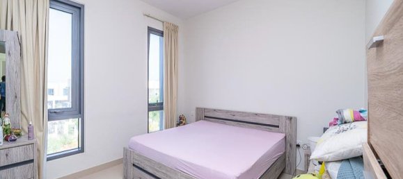 4 bedrooms Villa in Dubai Hills Estate, UAE No. 2081 3