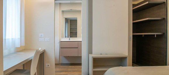 8-salle Penthouse à Voghera, Italy No. 21164 35