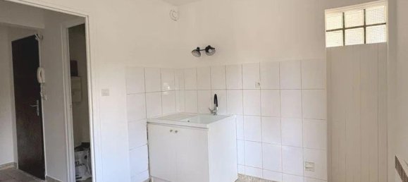 Apartamento de 1 dormitorio en Romans-sur-Isere, France No. 202527 4