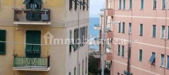 4 bedrooms Apartment in Genoa, Italy No. 90990 17