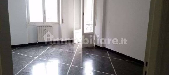 4 bedrooms Apartment in Genoa, Italy No. 90990 2