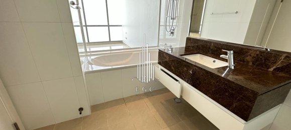 Квартира с 4 спальнями в Corniche Road, ОАЭ № 40131 20