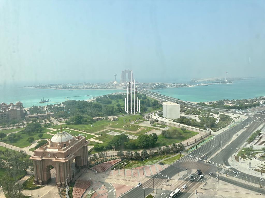 Квартира с 4 спальнями в Corniche Road, ОАЭ № 40131