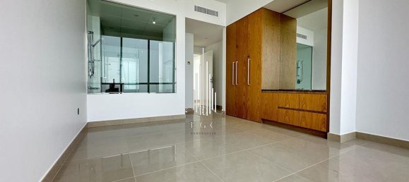 Квартира с 4 спальнями в Corniche Road, ОАЭ № 40131 19