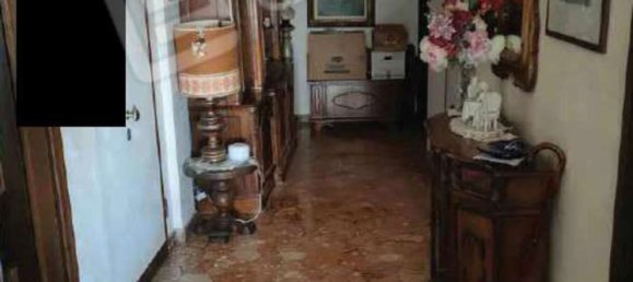 5 rooms Apartment in Cardano al Campo, Italy No. 12967 19