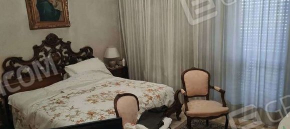 5 rooms Apartment in Cardano al Campo, Italy No. 12967 22