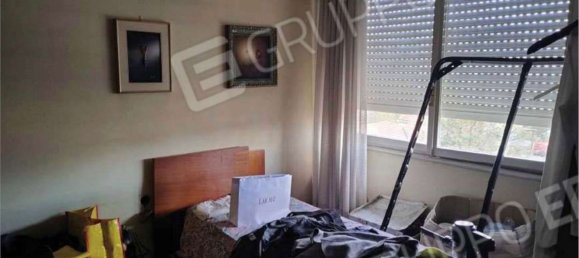 5 rooms Apartment in Cardano al Campo, Italy No. 12967 9