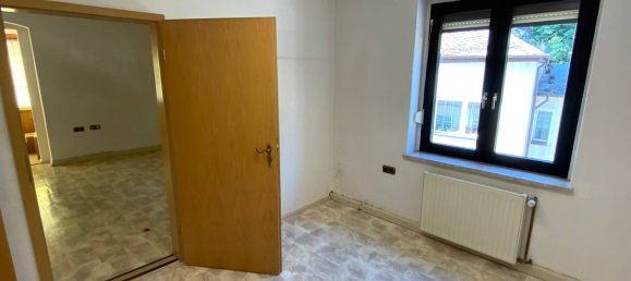 Здание с 14 комнатами в Зале-Орла, Германия № 124948 9