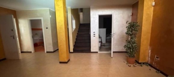 4 Schlafzimmer Villa in Lavagno, Italy, Nr. 378333 30