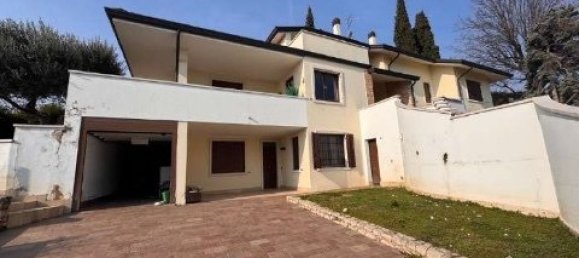 4 Schlafzimmer Villa in Lavagno, Italy, Nr. 378333 2