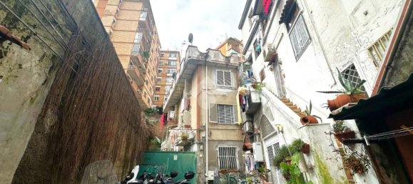 Studio in Naples, Italy No. 147306 9